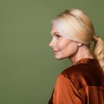 Eleganckie i wygodne. Najlepsze fryzury do biura dla zabieganych kobiet