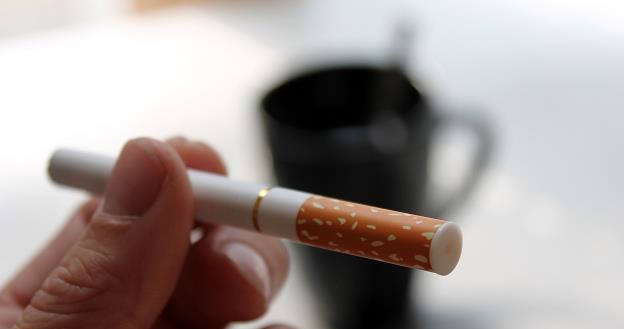Elektroniczne papierosy będą zakazane? /&copy;123RF/PICSEL