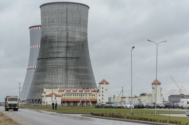 Elektrownia atomowa pod Ostrowcem w obwodzie grodzieńskim na Białorusi. Obiekt, budowany przez rosyjski koncern Rosatom, będzie się składał z dwóch bloków energetycznych, których łączna moc ma wynieść do 2400 megawatów. /Wojciech Pacewicz /PAP