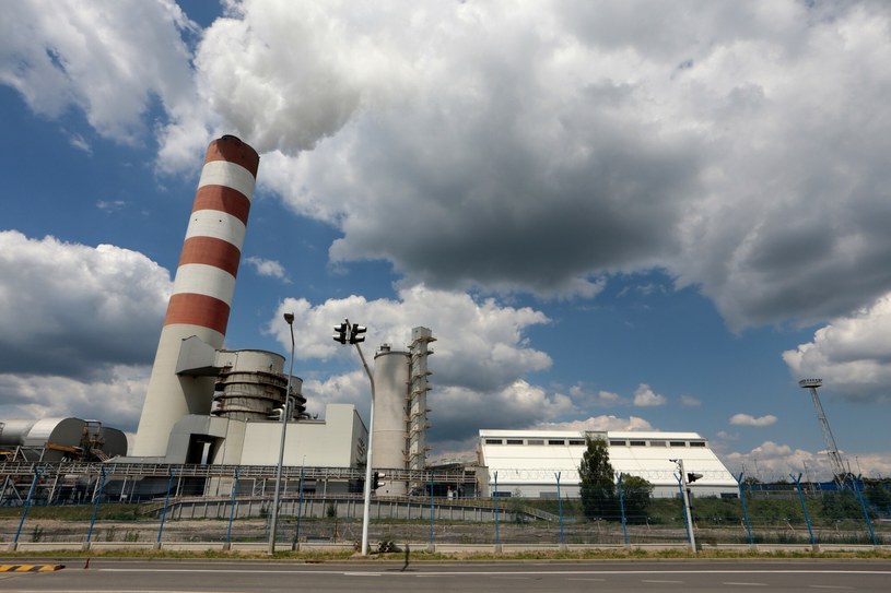Elektrownia w Rybniku (na zdj.) będzie wytwarzać prąd korzystając z gazu /Dominik Gajda /Reporter