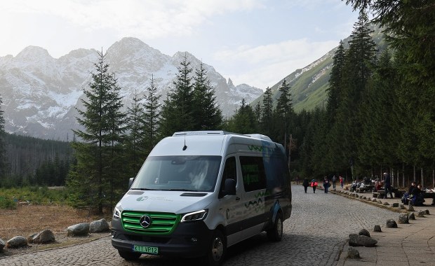 Elektryczne busy znikają z trasy do Morskiego Oka. Co czeka turystów tej zimy?