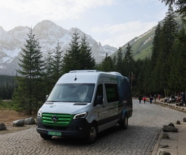 Elektryczne busy znikają z trasy do Morskiego Oka. Co czeka turystów tej zimy?