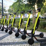 Elektryczne hulajnogi i carsharing coraz popularniejsze w Polsce