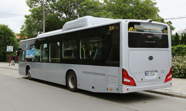 Elektryczny autobus BYD K9 /PAP