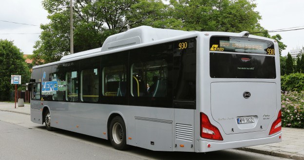 Elektryczny autobus BYD K9 /PAP