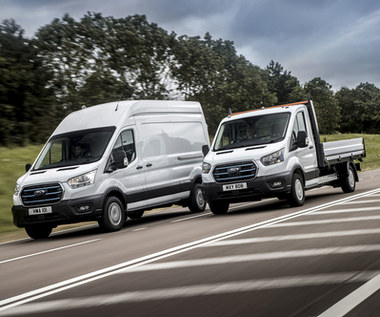 Elektryczny Ford Transit wyjeżdża na drogi