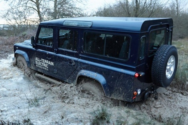 Elektryczny Land Rover Defender /Informacja prasowa