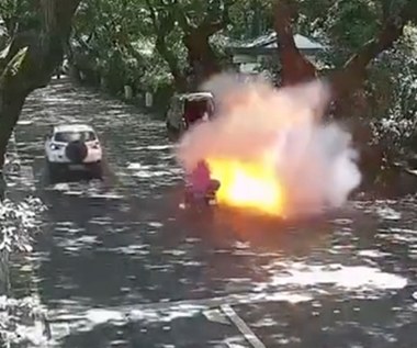 Elektryczny skuter eksplodował w czasie jazdy. Dwie osoby w stanie krytycznym!