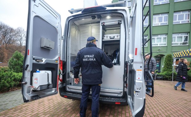 Elektryczny smogowóz na ulicach Warszawy. Będzie sprawdzał jakość powietrza 