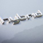 Elektryki i hybrydy bardziej zawodne? Nowy raport nie pozostawia złudzeń