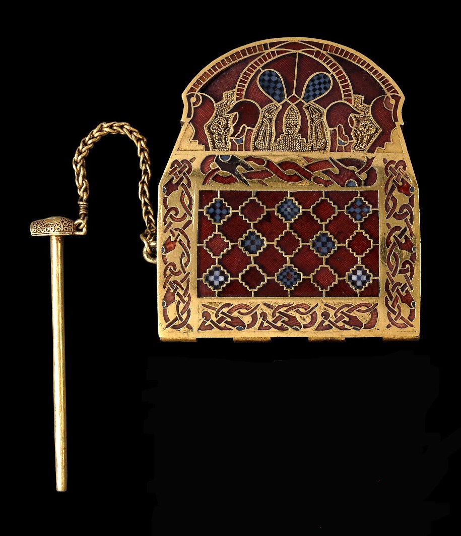 Element ubioru z Sutton Hoo /The Trustees of the British Museum /