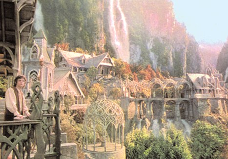 Elijah Wood w filmie Władca Pierścieni: Drużyna Pierścienia, reż. Peter Jackson na podstawie: powieści J.R.R. Tolkiena, 2001 r. /Encyklopedia Internautica