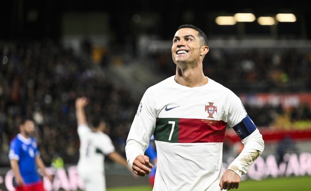 Eliminacje Euro 2024: Awans Węgier i Słowacji, Ronaldo śrubuje rekord
