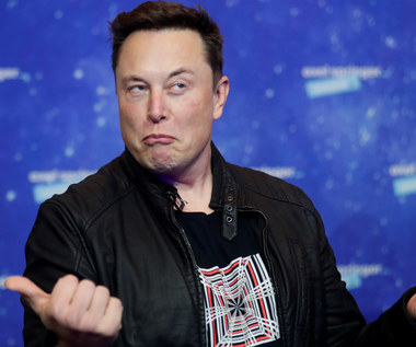 Elon Musk drwi z Cyberpunka 2077