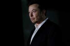 0007MQXSDLUI2SRG-C307 Elon Musk musi zrezygnować z funkcji prezesa Tesli
