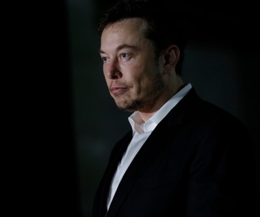 Elon Musk musi zrezygnować z funkcji prezesa Tesli