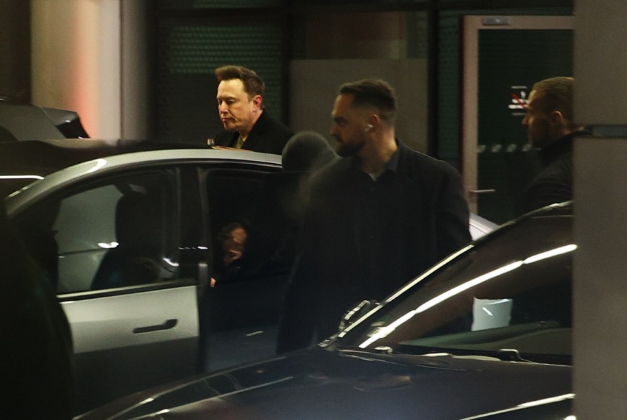 Elon Musk na lotnisku w podkrakowskich Balicach /	Łukasz Gągulski /PAP