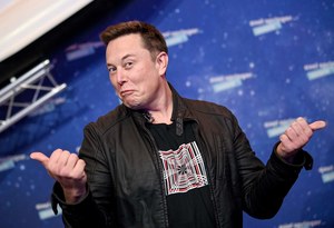 Elon Musk doesn't care about the safety of SpaceX employees.  Mars is the most important