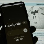 Elon Musk odpalił Grokipedię. Na razie szału nie ma