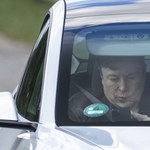 Elon Musk opóźnia aktualizację dla Tesli 