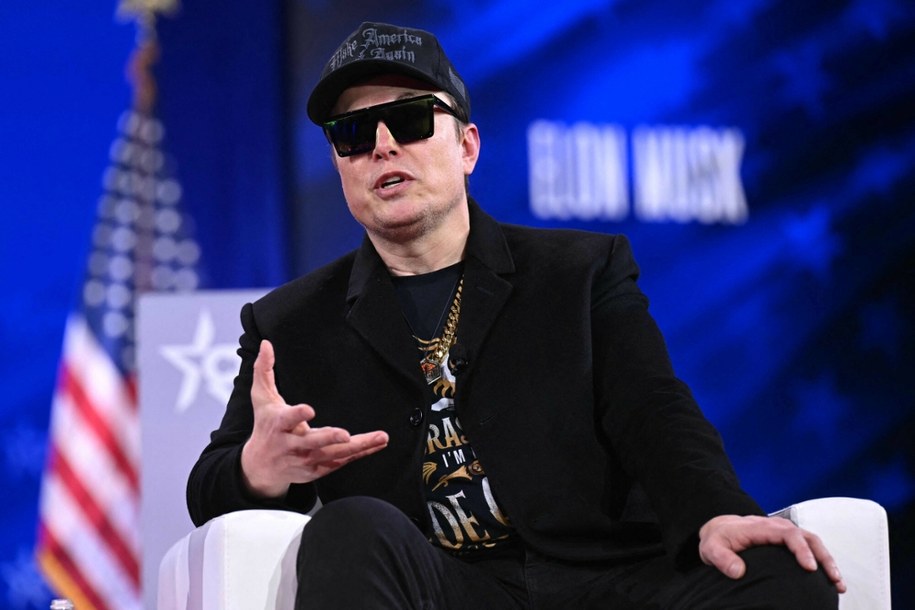 Elon Musk podczas konferencji konserwatystów CPAC /SAUL LOEB/AFP /East News