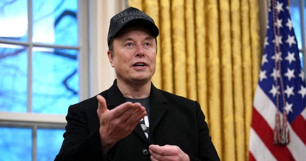 Elon Musk ponownie skrytykował Donalda Trumpa. /ANDREW HARNIK  /AFP