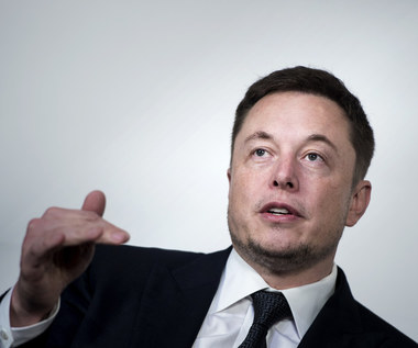 Elon Musk testuje usługi internetowe dla samolotów