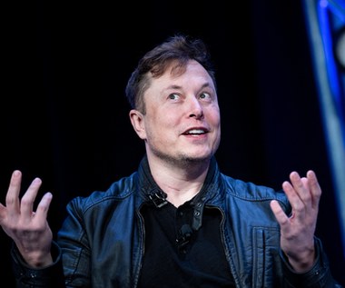 Elon Musk wzywa do natychmiastowego wstrzymania prac nad sztuczną inteligencją