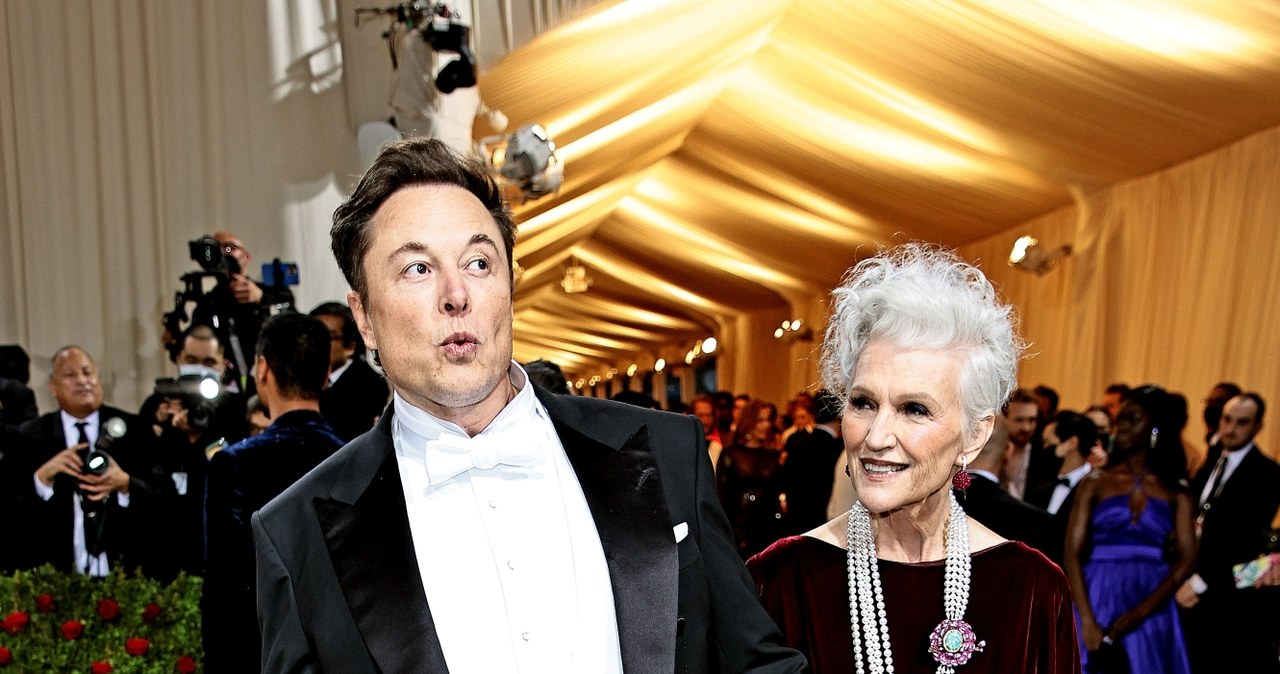 Elon Musk z mamą Maye Musk na Met Gali 2022 / Dimitrios Kambouris/Getty Image /Getty Images