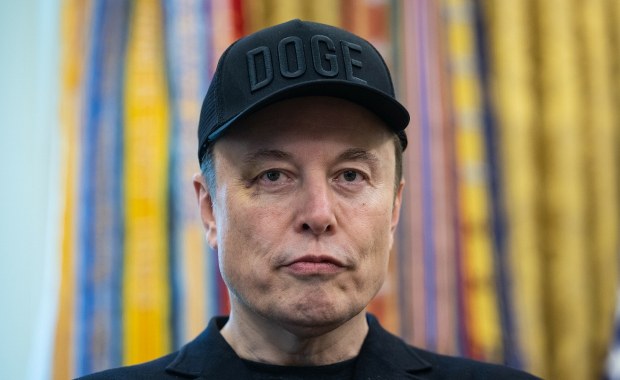 Elon Musk żałuje. Donald Trump wybacza