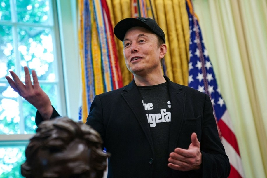 Elon Musk /ALLISON ROBBERT /AFP/EAST NEWS
