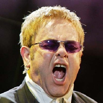 Elton John chce, żeby wszyscy oglądali jego dzieła sztuki /Getty Images/Flash Press Media