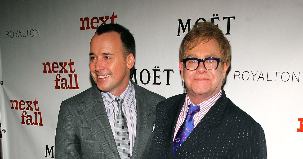 Elton John i David Furnish /Andy Kropa /Getty Images