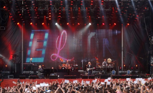 Elton John i Queen zagrali w strefie kibica na Ukrainie