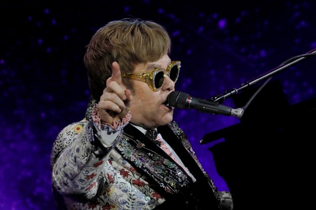Elton John na środowej konferencji prasowej /Peter Foley /PAP/EPA
