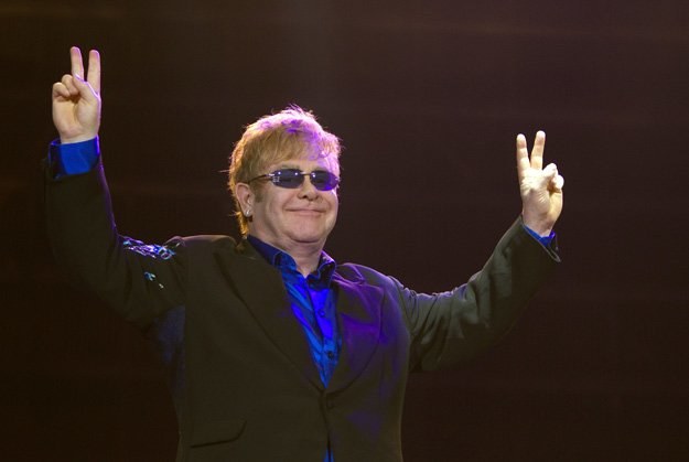 Elton John nie przyłączył się do bojkotu /arch. AFP