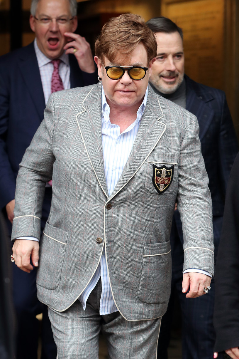 Elton John /Neil Mockford /Getty Images