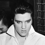 Elvis: FBI, kanapki i Monty Python