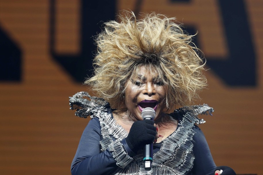 Elza Soares, brazylijska królowa samby i żona legendarnego piłkarza Garrinchy, zmarła w swoim domu w Rio de Janeiro. Miała 91 lat. /MARCELO SAYAO /PAP/EPA