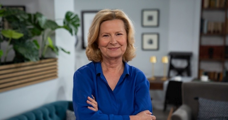 Elżbieta (Barbara Bursztynowicz) zaginęła, a członkowie jej rodziny kłócą się między sobą /Źródło: AIM