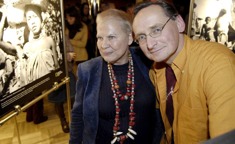 Elżbieta Dzikowska z podróżnikiem i dziennikarzem Wojciechem Cejrowskim w 2008 roku /AKPA