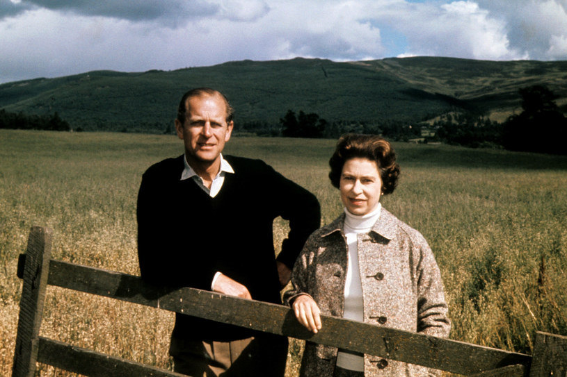 Elżbieta II i książę Filip w Balmoral /East News