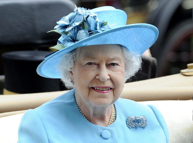 Elżbieta II jest najstarszą na świecie monarchinią, a na tronie zasiada od 1953 roku. /FACUNDO ARRIZABALAGA /PAP/EPA