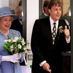 Elżbieta II opuściła koncert McCartneya, bo była fanką... "Miasteczka Twin Peaks"