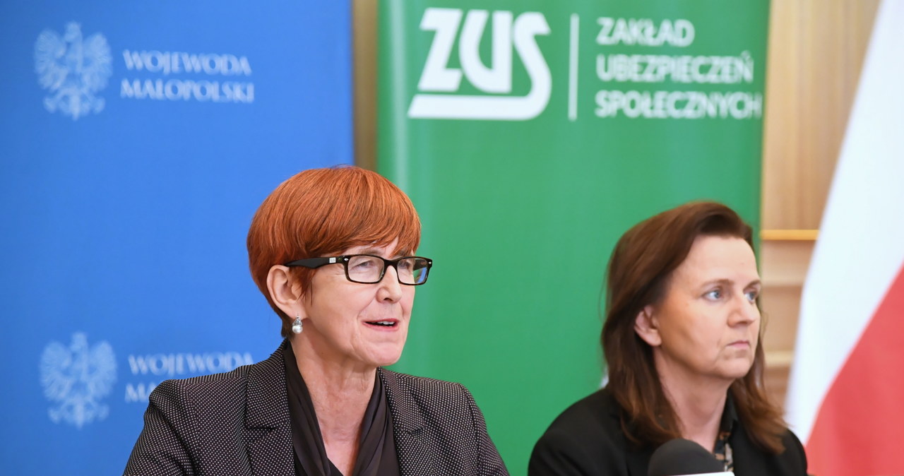 Elżbieta Rafalska, minister rodziny, pracy i polityki społecznej (L) i prof. Gertruda Uścińska, prezes ZUS (P) /PAP