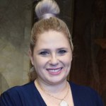 Elżbieta Romanowska nie boi się wskoczyć w mini