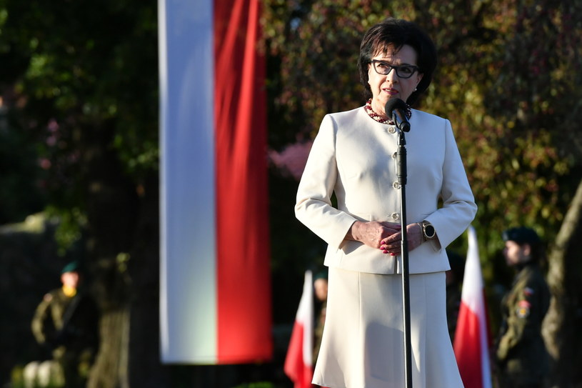 Elżbieta Witek we Frampolu podczas obchodów 83. rocznicy wybuchu II wojny światowej /PAP/Wojtek Jargiło /PAP