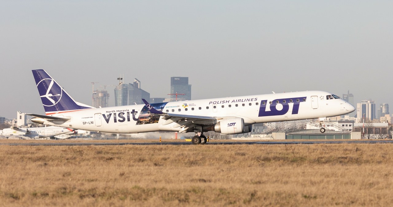 Embraer 195 linii LOT. /Foto Olimpik/REPORTER /East News