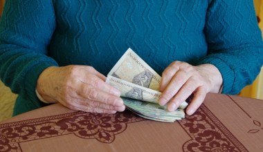 Emeryci dostaną we wrześniu dodatek. ZUS wyśle prawie po 2000 zł