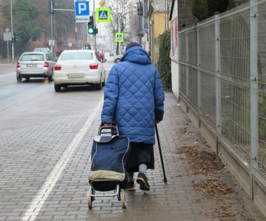 Emeryci oddają mieszkania w zamian za rentę. Podano kwotę świadczenia